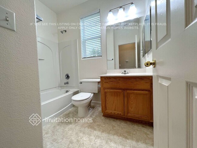 Building Photo - 2475 Independence Trail