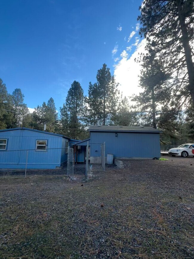 Building Photo - Completely Remodeled Home on 1 Acre in DRW