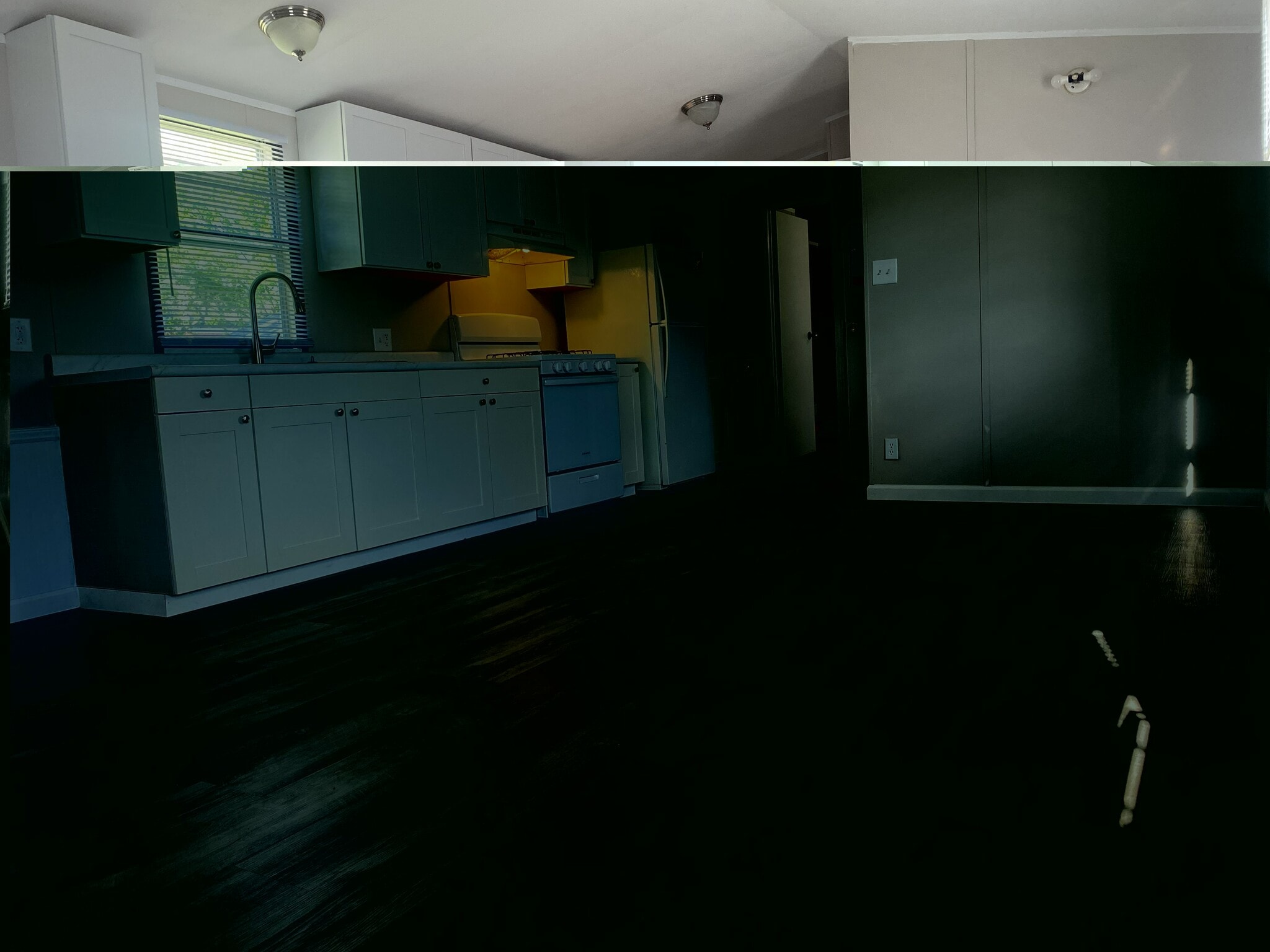 Building Photo - 39 1/2 Long St