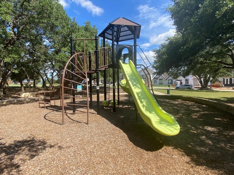 Playground - 2100 Mar Vista Ln
