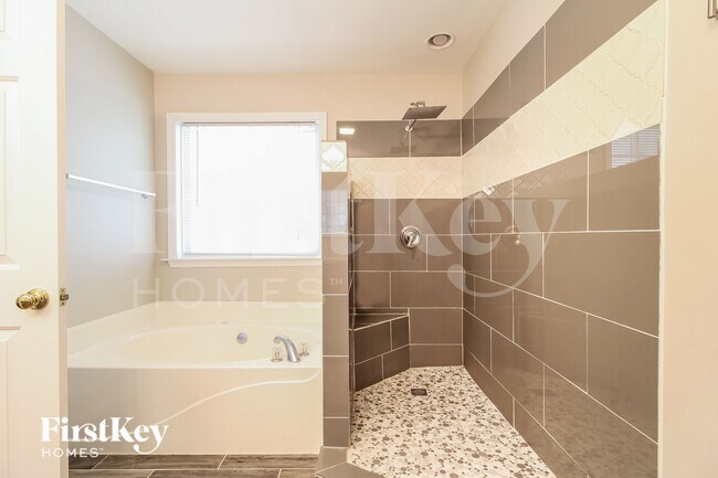 Building Photo - 3904 Melco Ct
