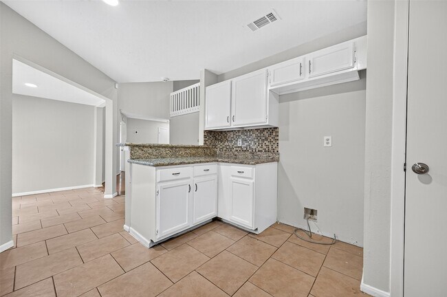 Building Photo - 10419 Appleridge Dr