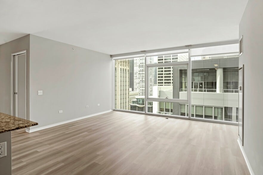 Building Photo - 177 E Illinois St