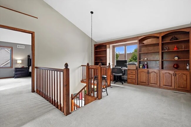 upstairs office space - 2935 Willard Ln