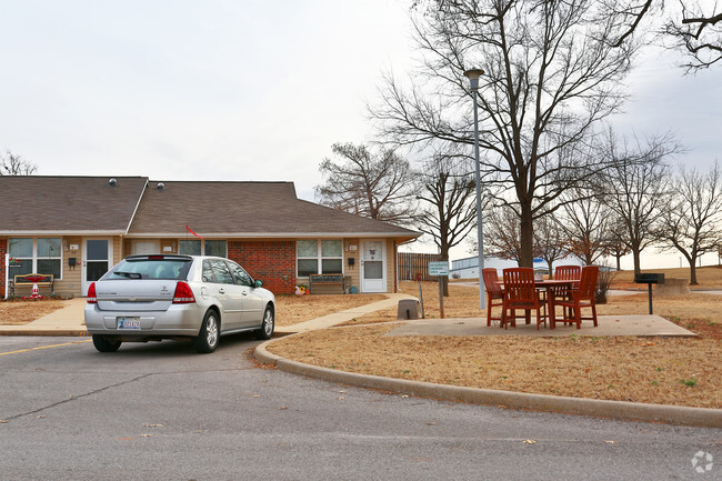 Building Photo - Chickasha Senior