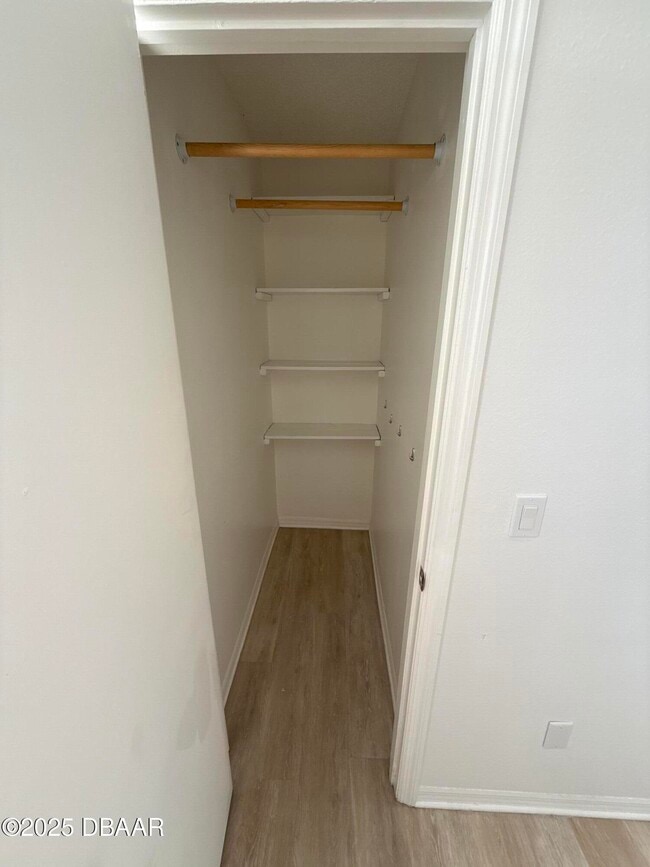 Building Photo - 11 Oriole Cir