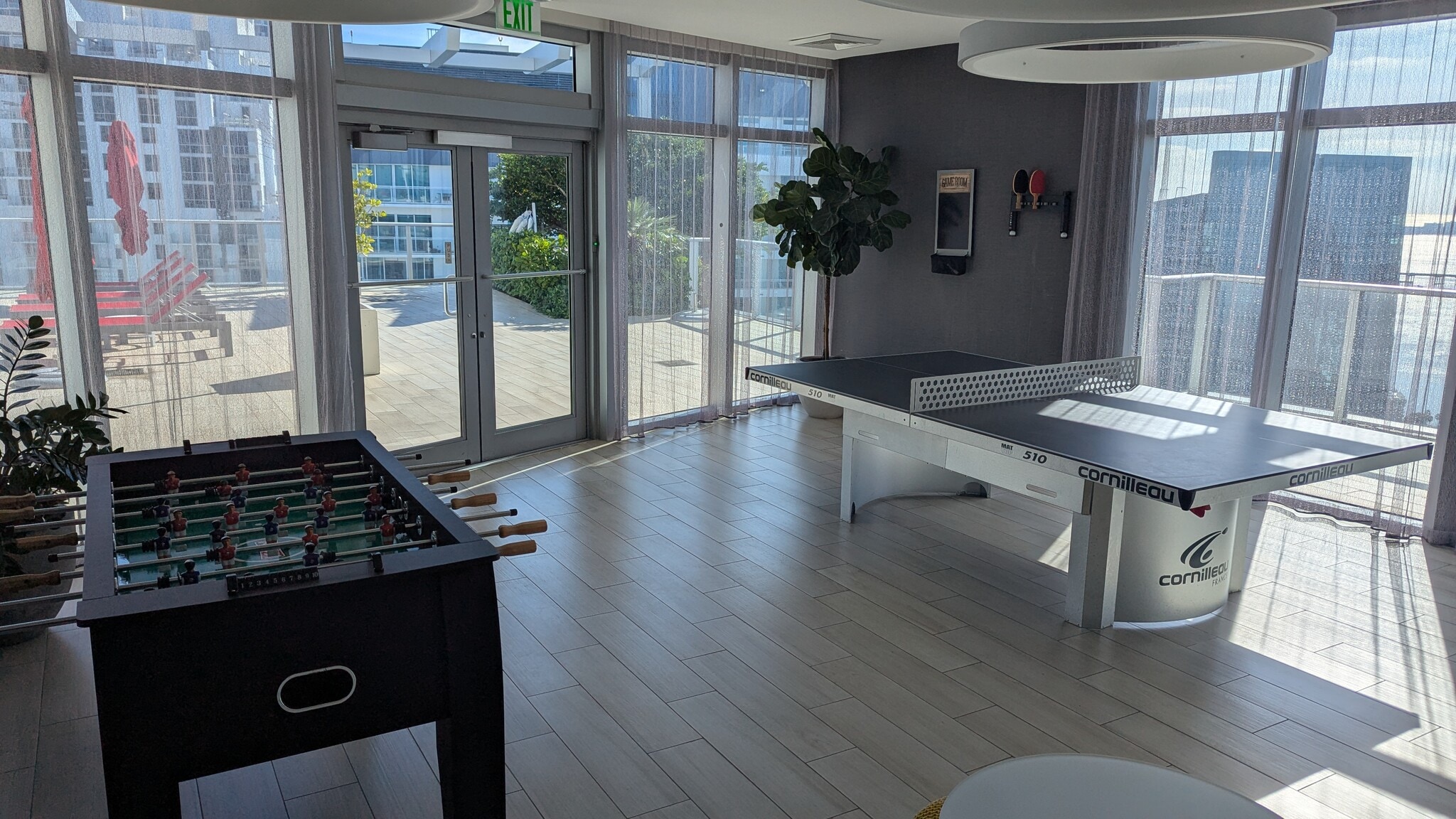 Building Photo - 1100 S Miami Ave