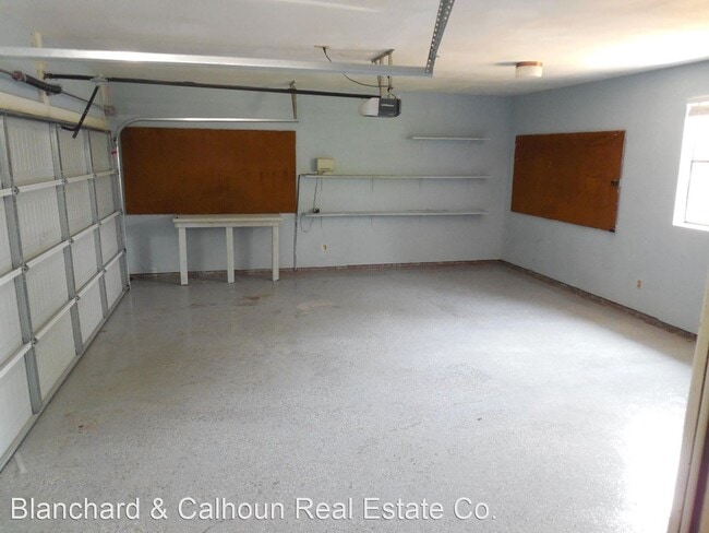 Building Photo - 4 br, 2 bath House - 107 Springlakes Circle