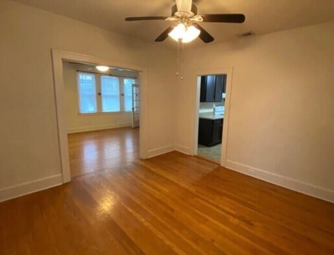 Building Photo - 2839 St Johns Ave