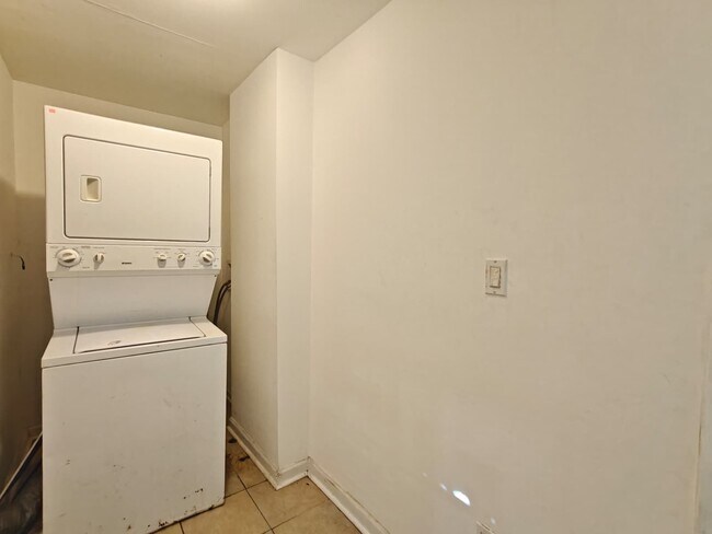 Building Photo - 2623 N Jessup St