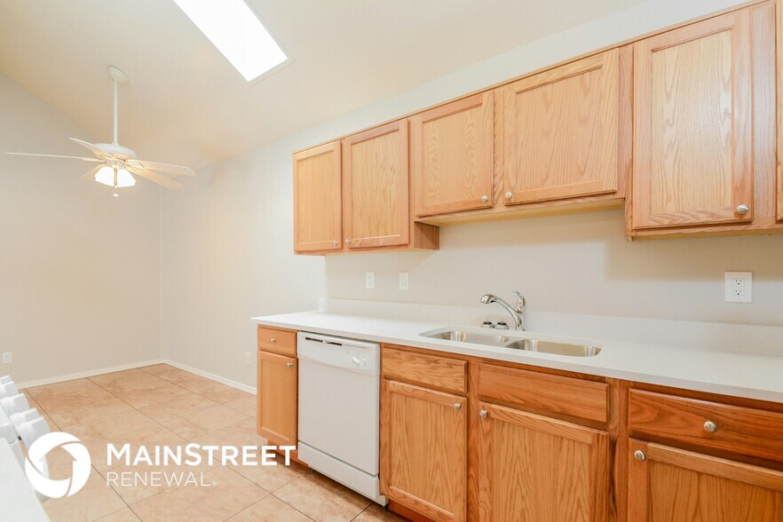 Building Photo - 185 W Virginia St