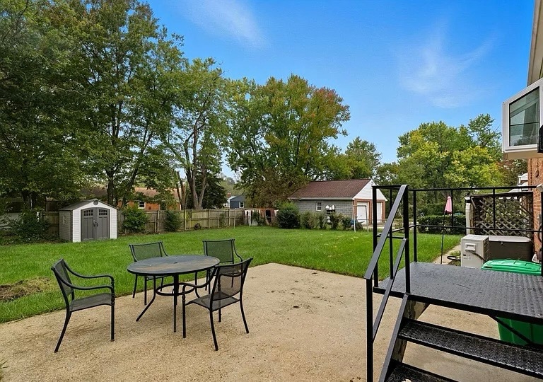 Building Photo - 7201 Loch Raven Rd