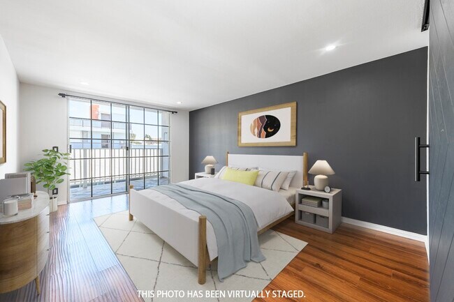 Building Photo - 11667 Gorham Ave