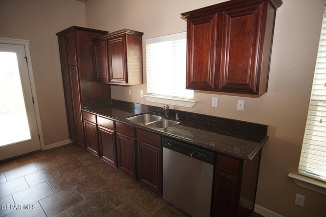 Building Photo - 3628 Grand Bahamas Dr