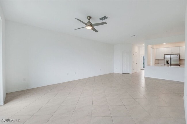 Building Photo - 2858 Blossom Wy