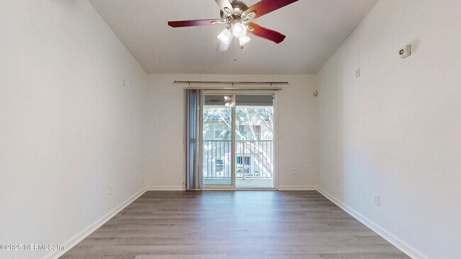 Building Photo - 7060 Deer Lodge Cir