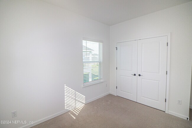 Building Photo - 483 Stargaze Ln