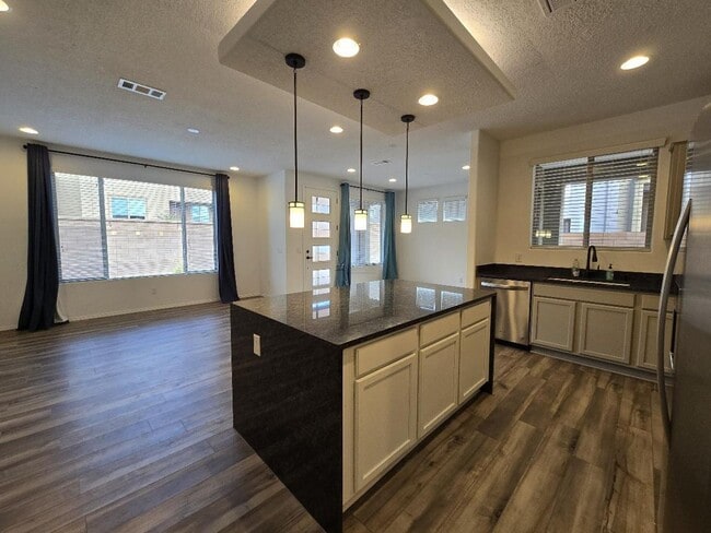 Building Photo - 5208 Gold Hl Ln