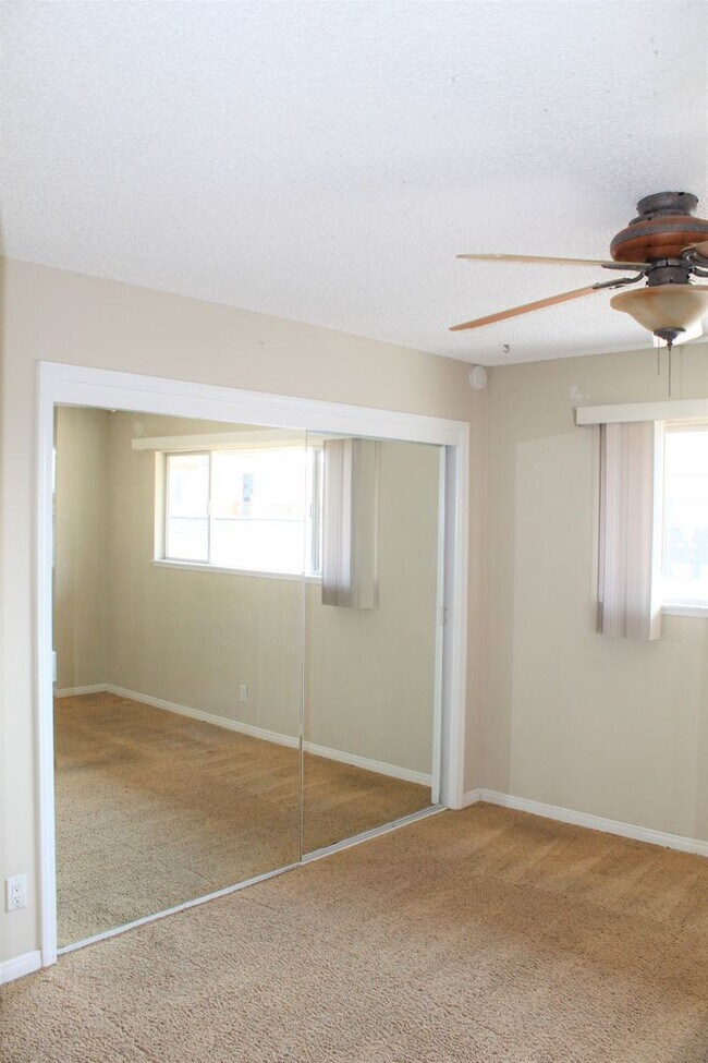 Building Photo - 2593bay