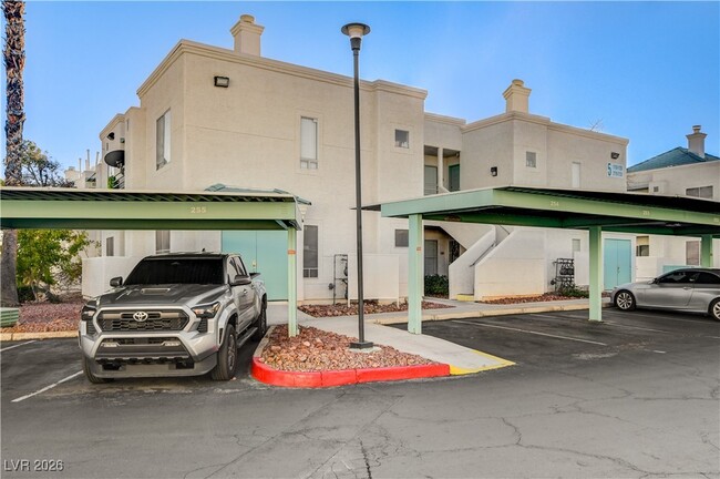 Building Photo - 7100 W Pirates Cove Rd