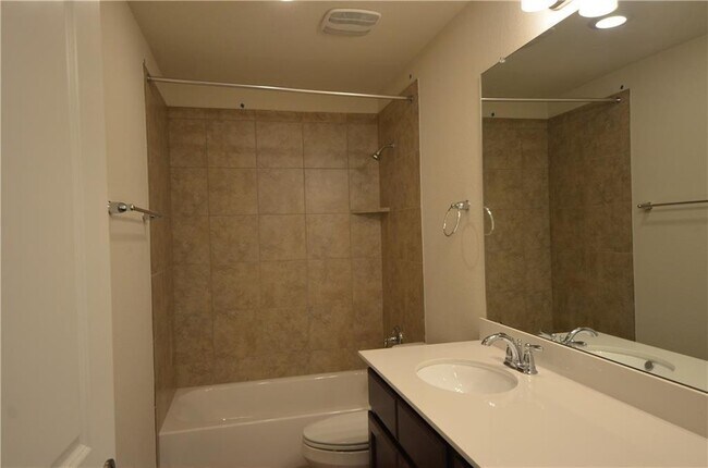 Building Photo - 9000 Gage Dr