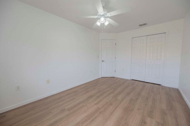 Building Photo - 3701 Titanic Cir