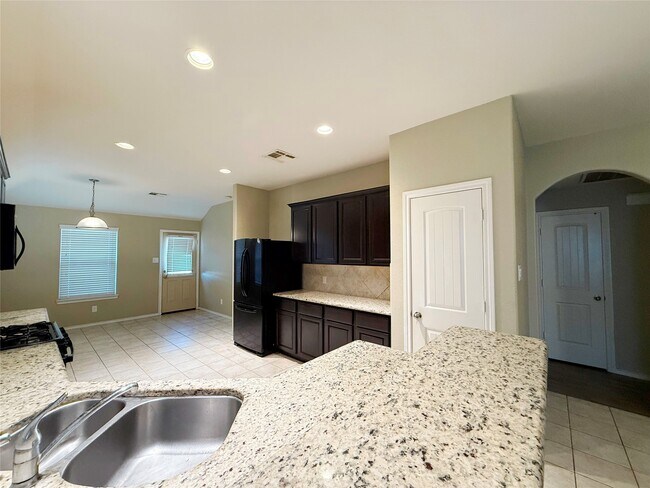 Building Photo - 1626 Thornhollow Dr