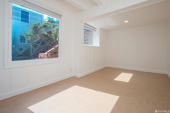 Building Photo - 157 Villa Terrace