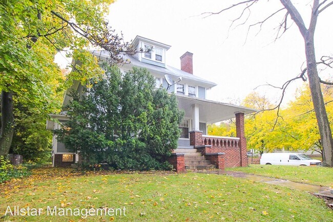 Building Photo - 4 br, 1.5 bath House - 1749 Cumberland Rd
