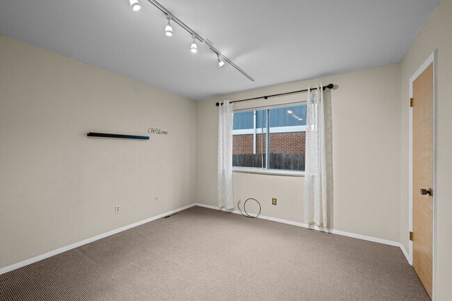 Building Photo - 8022 E Bucknell Pl