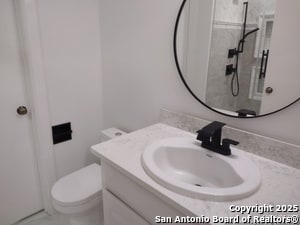 Building Photo - 7815 Broadway St