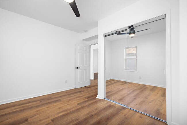 Building Photo - 4516 Mercier St