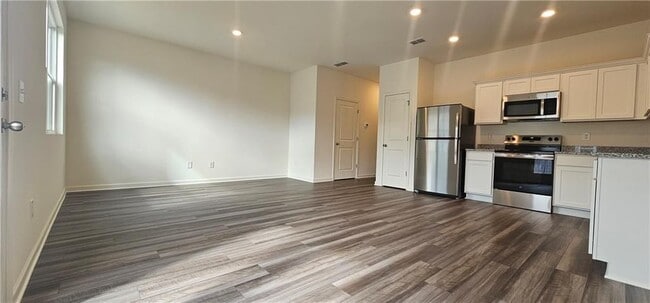 Building Photo - 202 Gillis Wy
