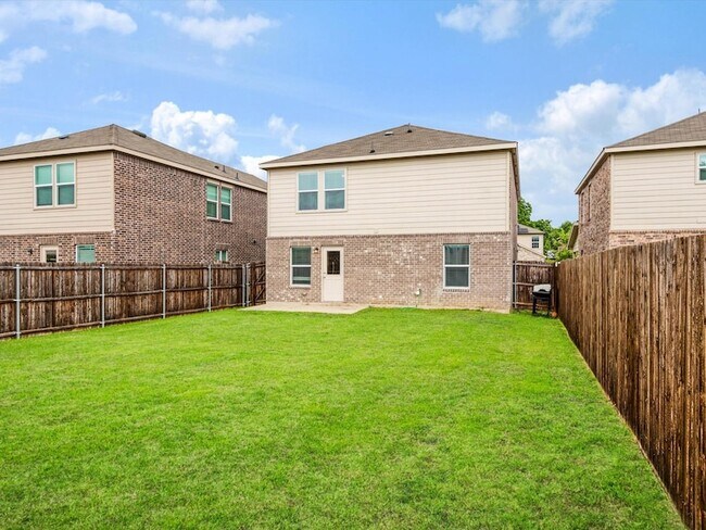 Building Photo - 405 Glendale Dr