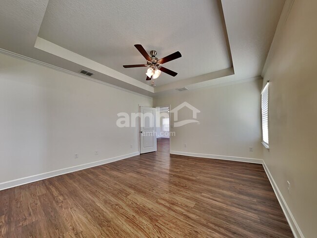 Building Photo - 970 Sunny Stroll Dr