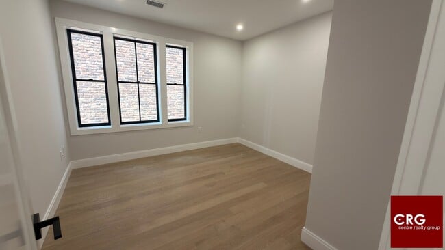 Building Photo - 34 Orkney Rd