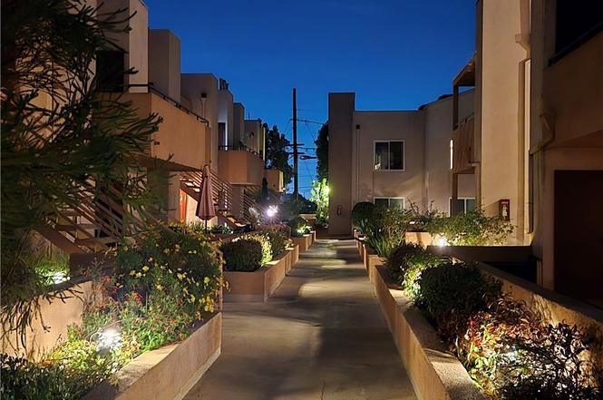 Building Photo - 16700 Yukon Ave