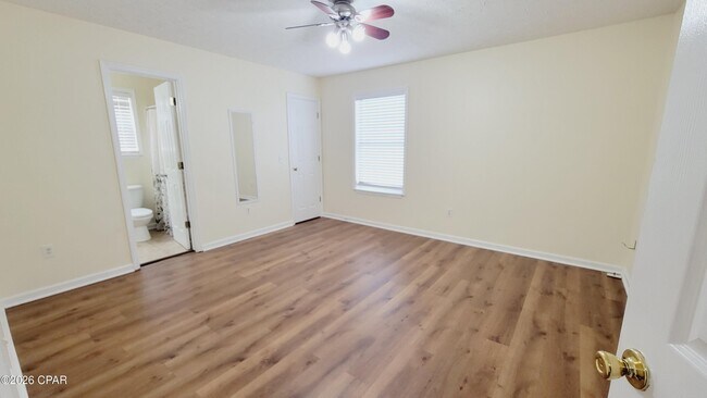 Building Photo - 122 Seagrass Wy