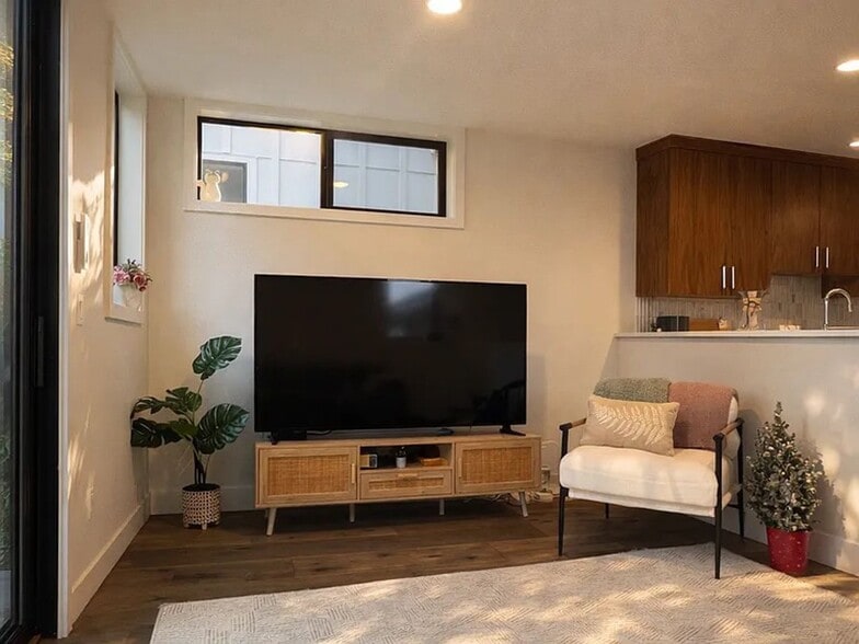 Building Photo - New Construction!