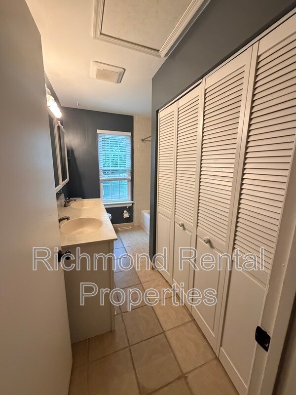 Building Photo - 1699 Heritage Hill Dr