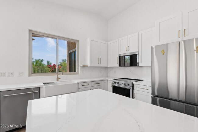 Building Photo - 4349 E Smokehouse Trail
