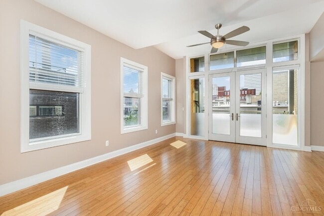 Building Photo - 1326 Vine St