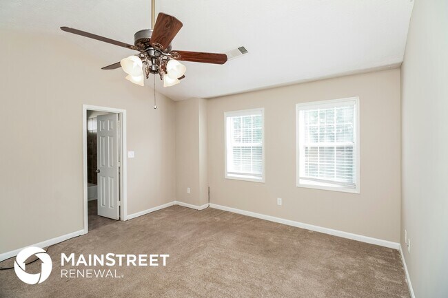 Building Photo - 4799 Wyndam Dr