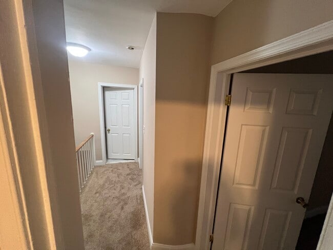 Building Photo - 44X Random Rd