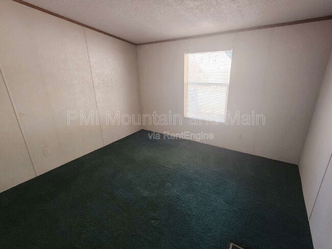 Building Photo - 9 Misty Mountain Way