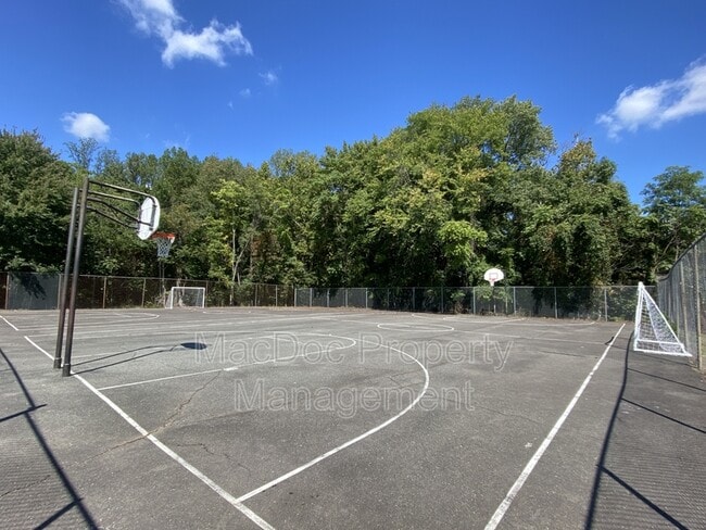 Building Photo - 129 Hickok Cir