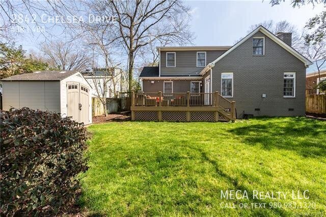 Building Photo - 2842 Chelsea Dr