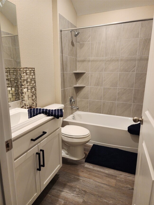 Building Photo - 27314 Oceanus Springs Dr