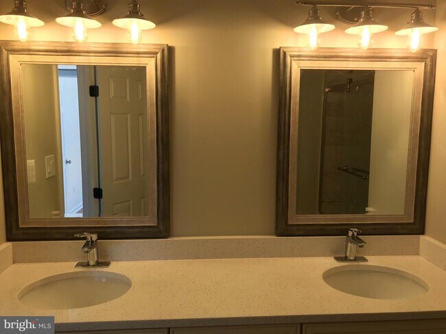 Building Photo - 13447 Chris Mar Ct