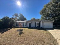 Building Photo - 386 S Converse St